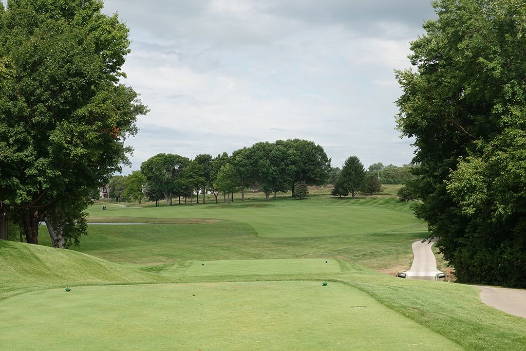 2nd Hole at Des Moines Golf and Country Club (South) (605 Yard Par 5)